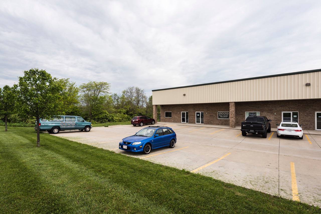 EdgeFacility-08 EdgeFacility-08